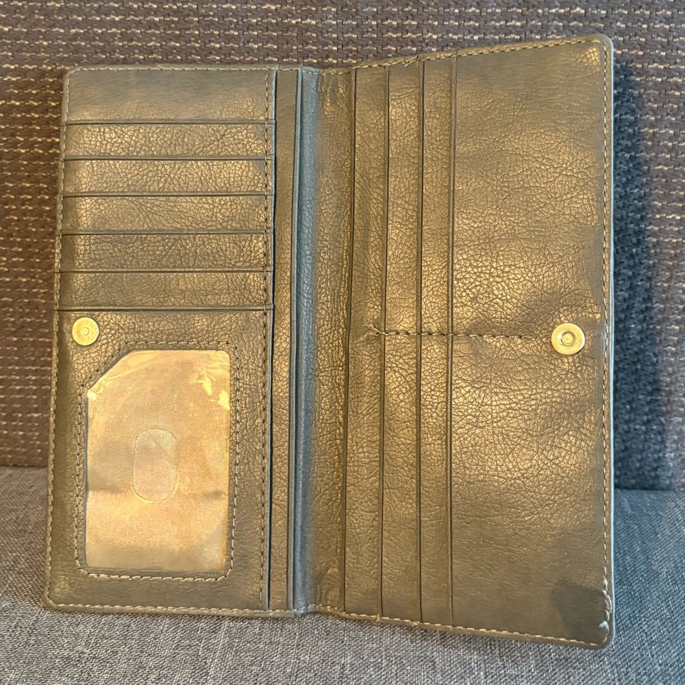Women’s Wallet - Picture 4 of 4